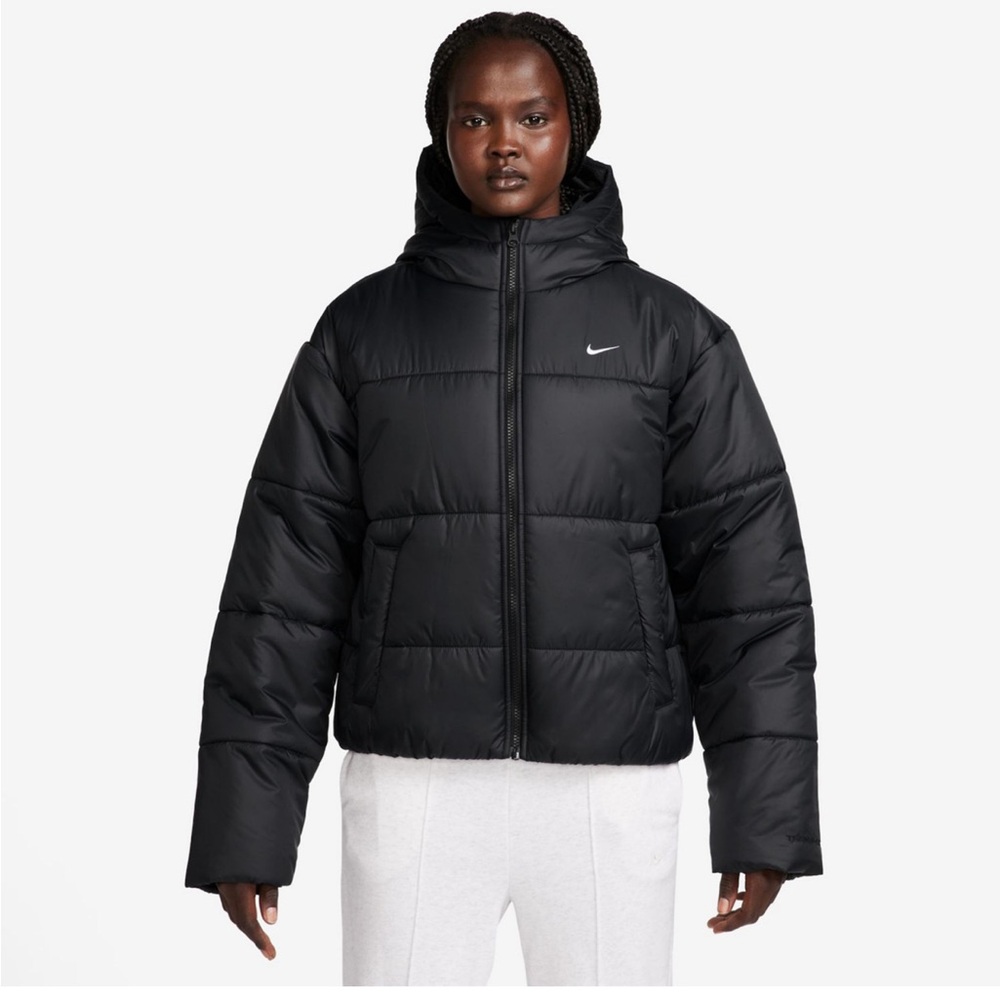 Nike Women's Black Hooded Puffer Jacket